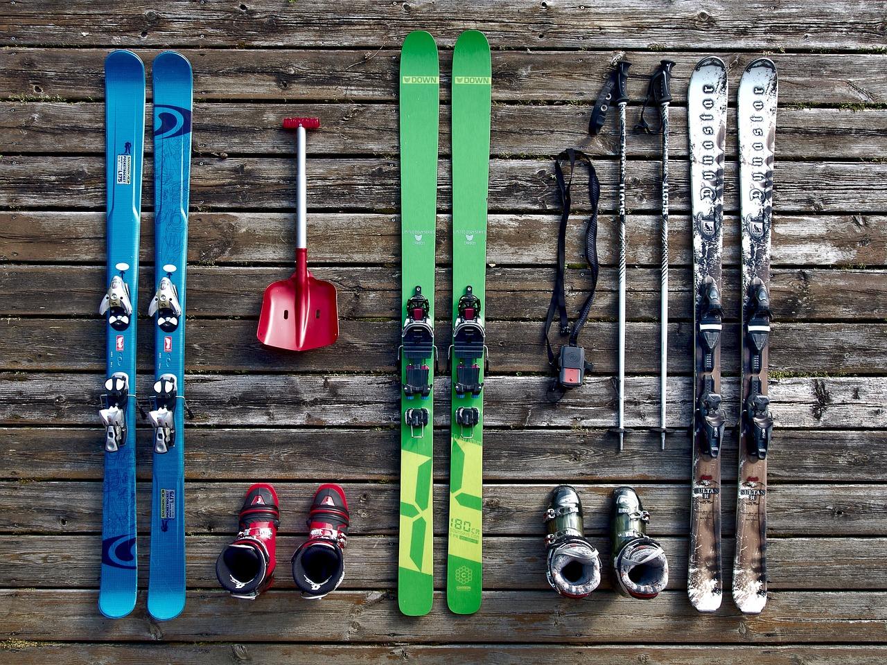 Jaki sprzęt narciarski jest godny polecenia?