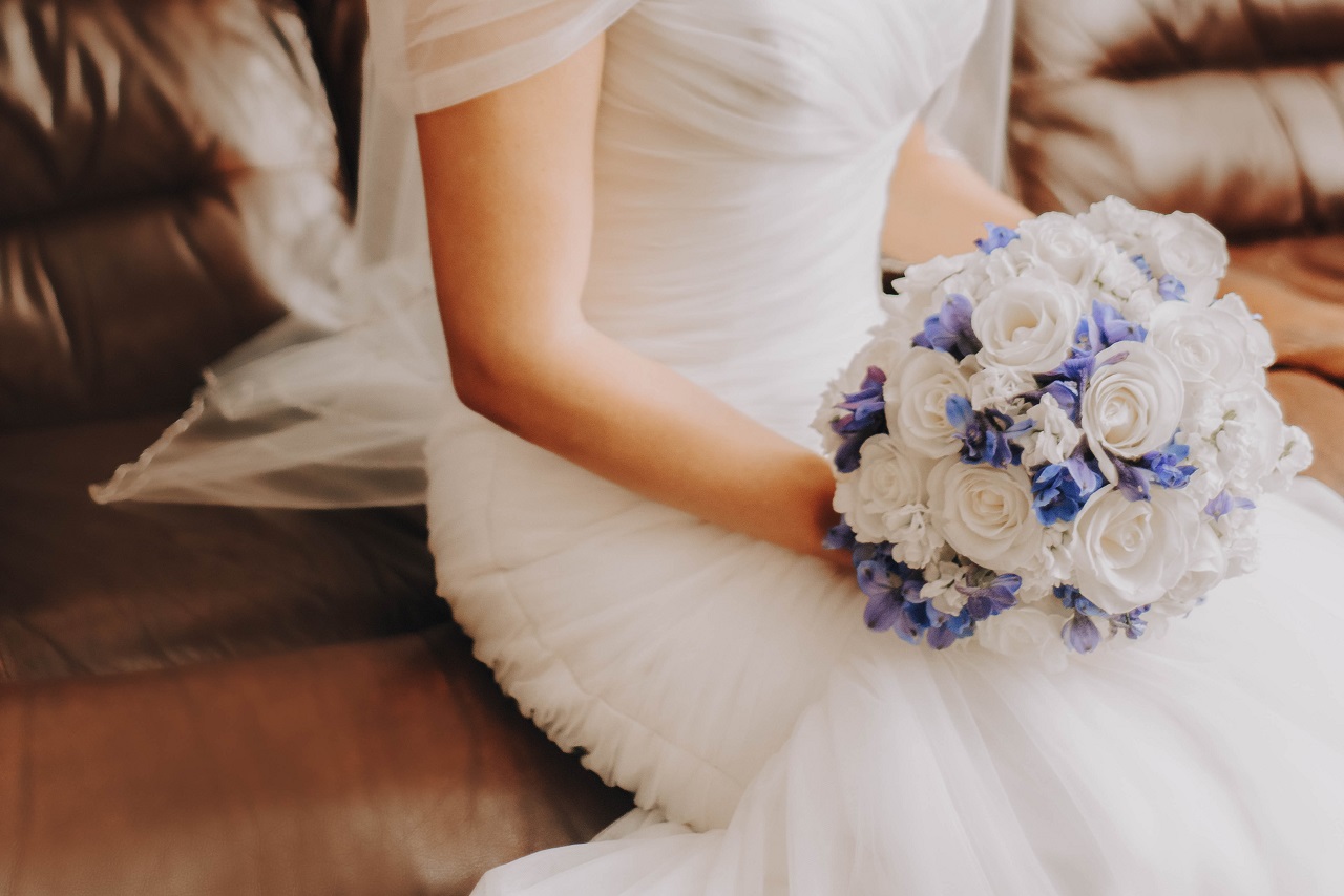 Bukiet ślubny – z jakich kwiatów się składa?