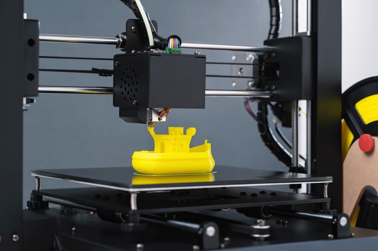 Jakimi czynnikami należy się kierować przy podejmowaniu decyzji o zakupie drukarki 3D?